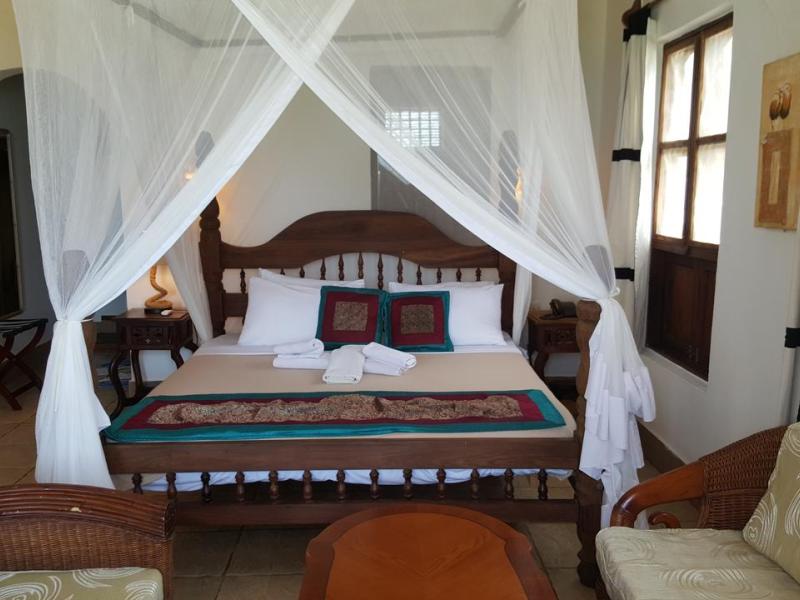 Langi Langi Beach Bungalows