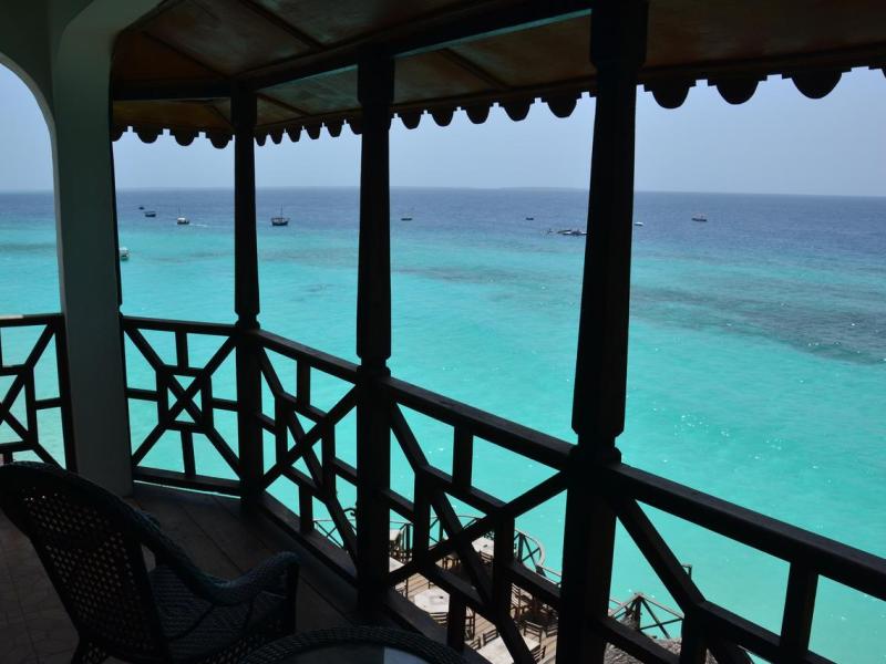 Langi Langi Beach Bungalows