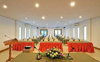 Lanta Sand Resort & Spa