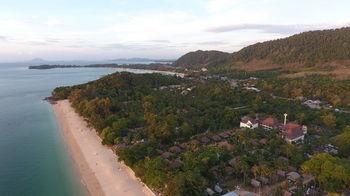 Lanta Sand Resort & Spa