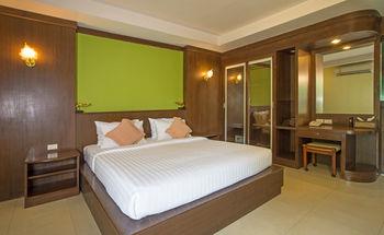 Lanta Sand Resort & Spa