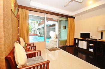 Lanta Sand Resort & Spa