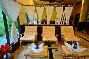 Lanta Sand Resort & Spa