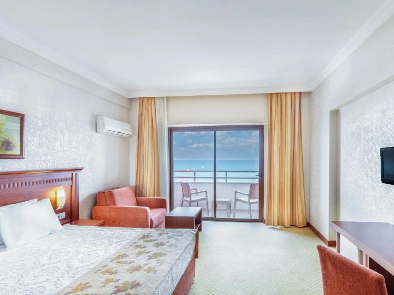 Casa Fora Beach Resort