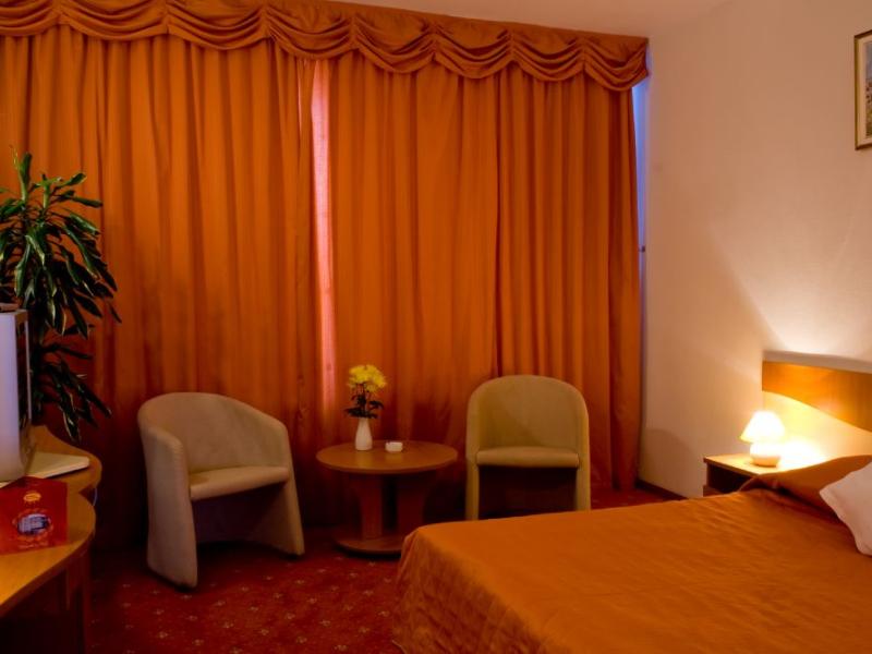 Andy Hotel
