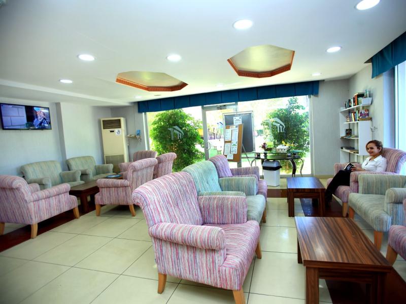 Lara Hadrianus Hotel