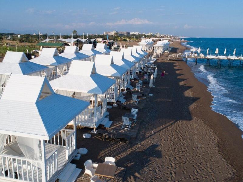 Lara Hadrianus Hotel