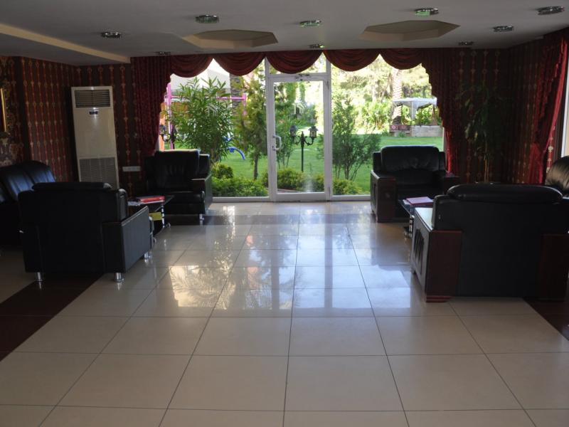 Lara Hadrianus Hotel