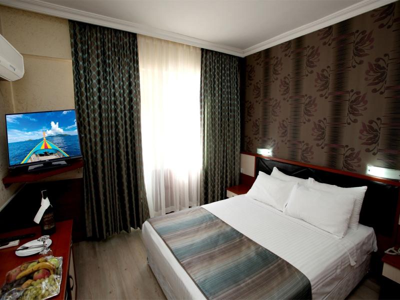 Lara Hadrianus Hotel