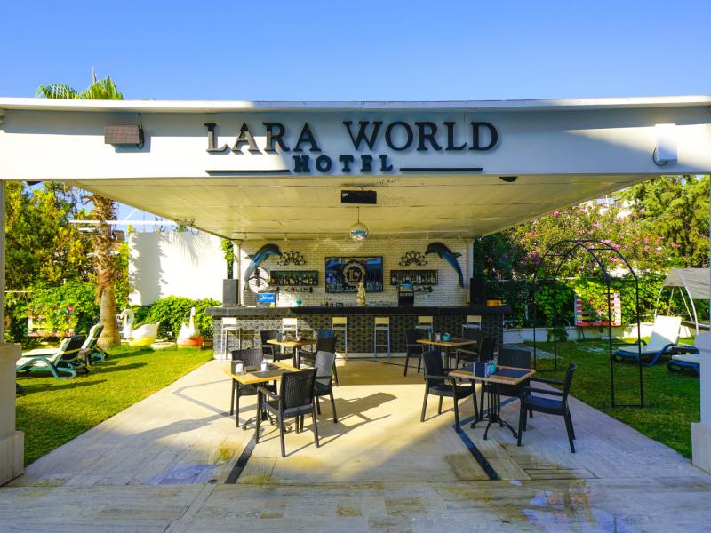 Lara World