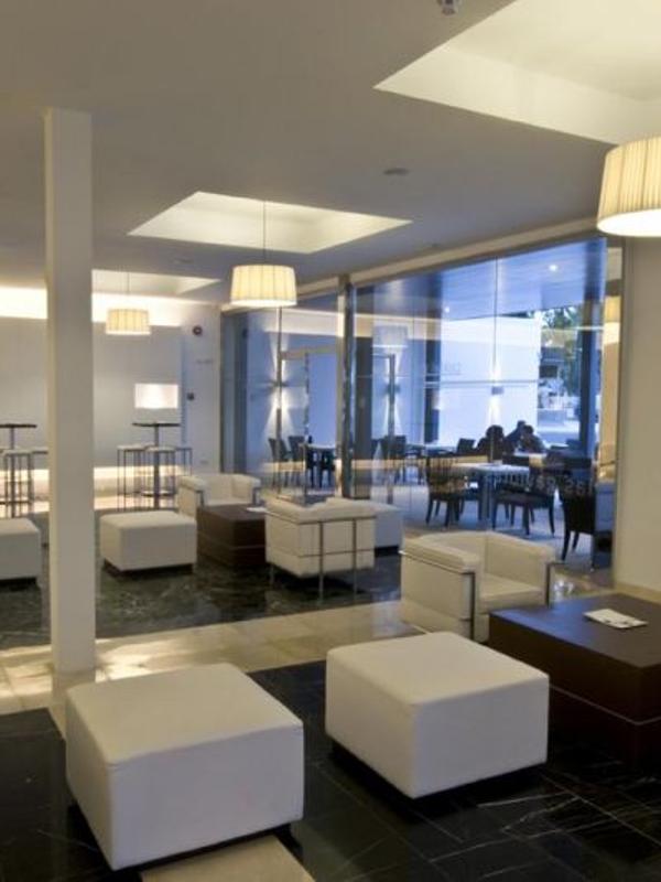 Las Gaviotas Suites Hotel & Spa