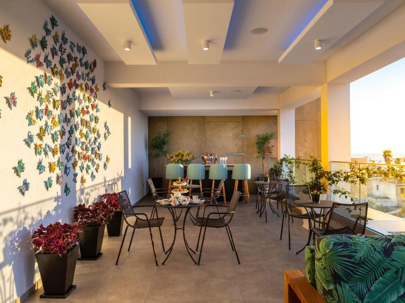 Anemi Hotel & Suites