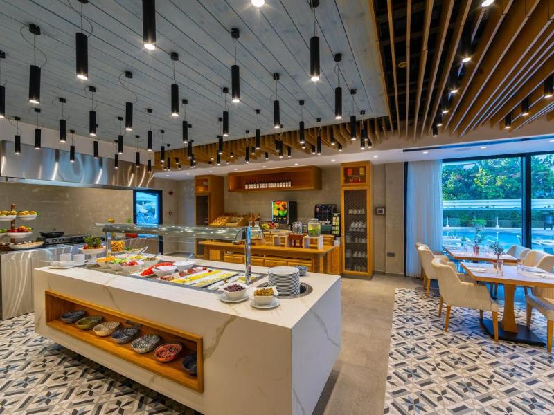 Anemi Hotel & Suites