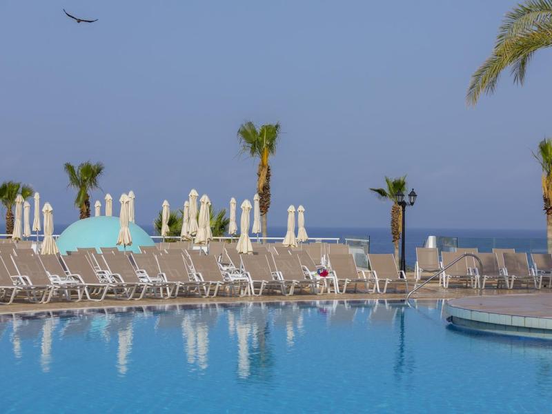 Leonardo Laura Beach & Splash Resort