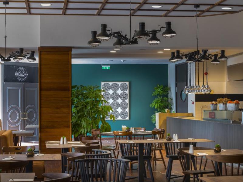 Leonardo Laura Beach & Splash Resort