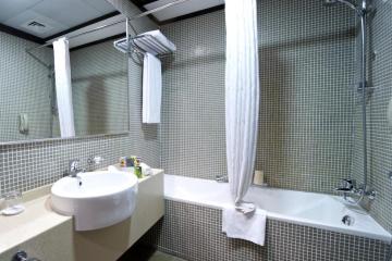 Отель Time Oak Hotel & Suites ОАЭ, Аль Барша, фото 16