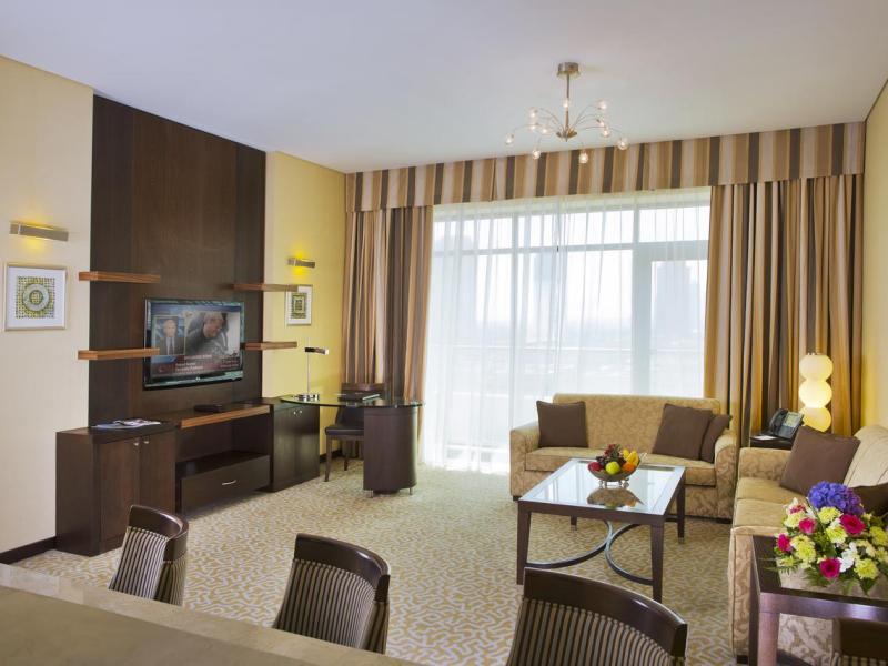 Time Oak Hotel & Suites