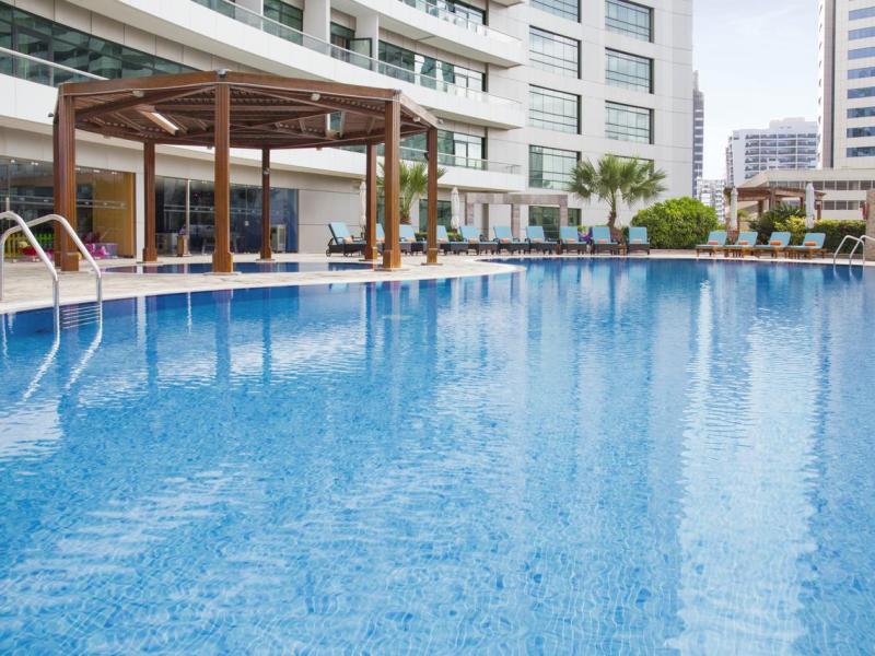 Time Oak Hotel & Suites