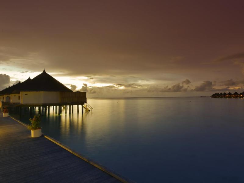 Angaga Island Resort & Spa
