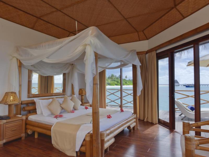 Angaga Island Resort & Spa