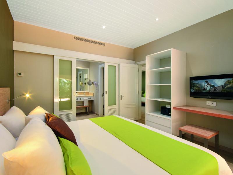Mauricia Beachcomber