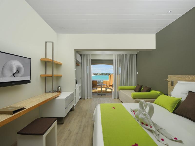 Mauricia Beachcomber