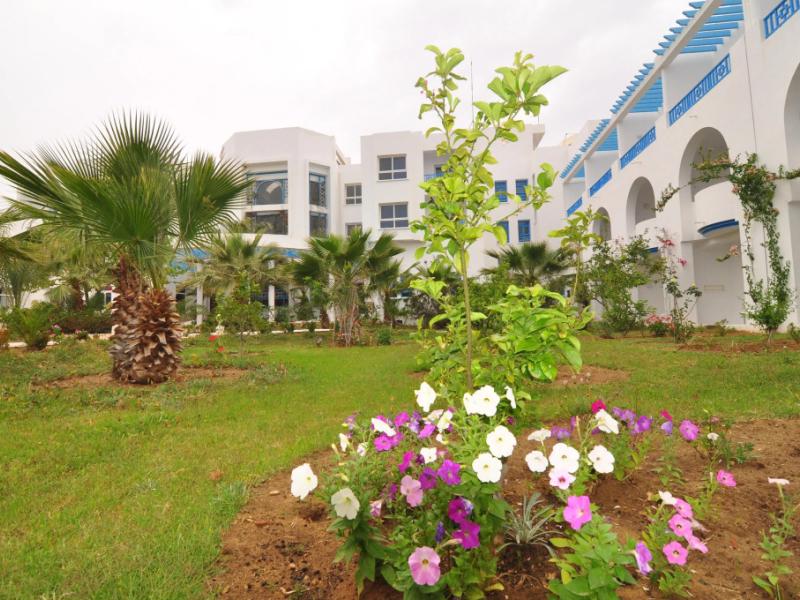 Cyclamens Hotel Mechmoum