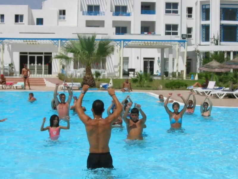 Cyclamens Hotel Mechmoum