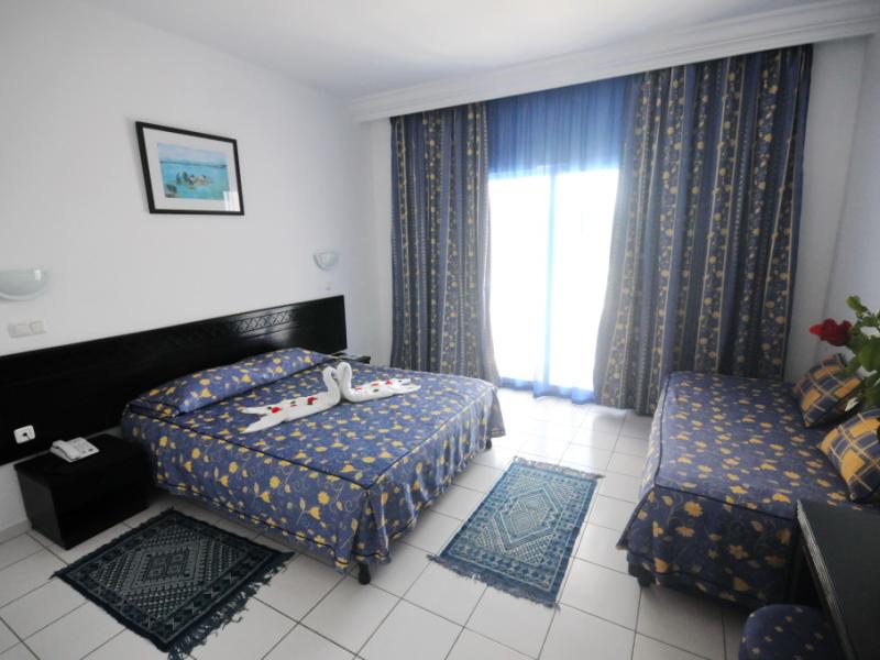 Cyclamens Hotel Mechmoum