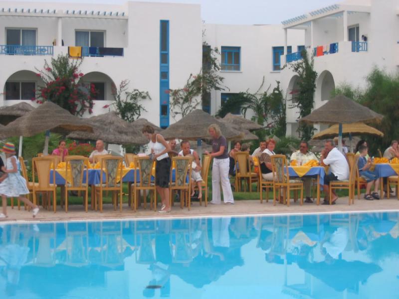 Cyclamens Hotel Mechmoum