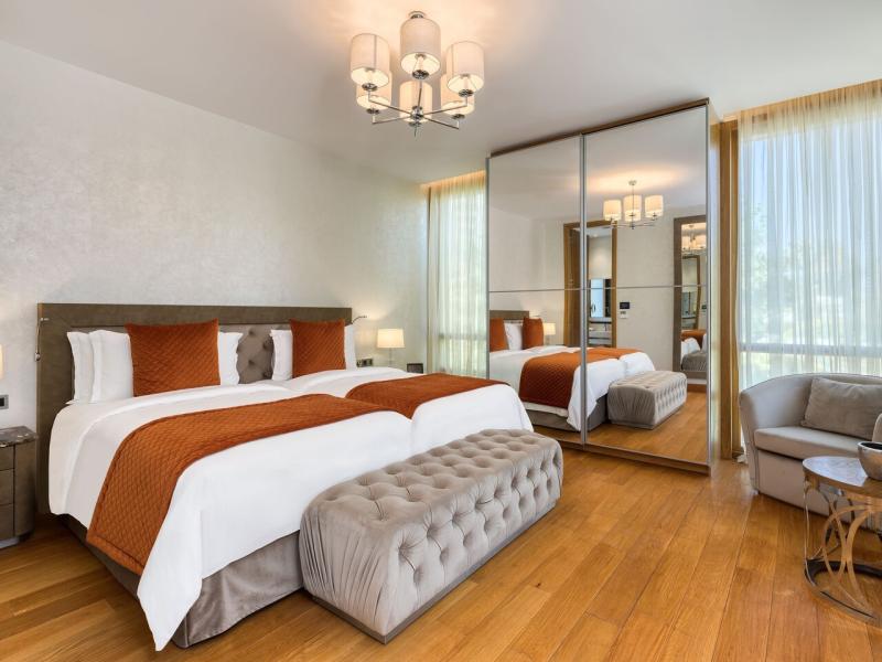 Parklane a Luxury Collection Resort & Spa