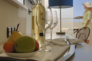 Angela Suites Boutique Hotel