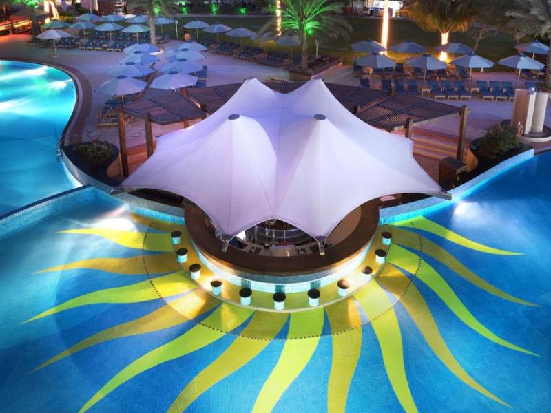 Le Meridien Al Aqah Beach Resort