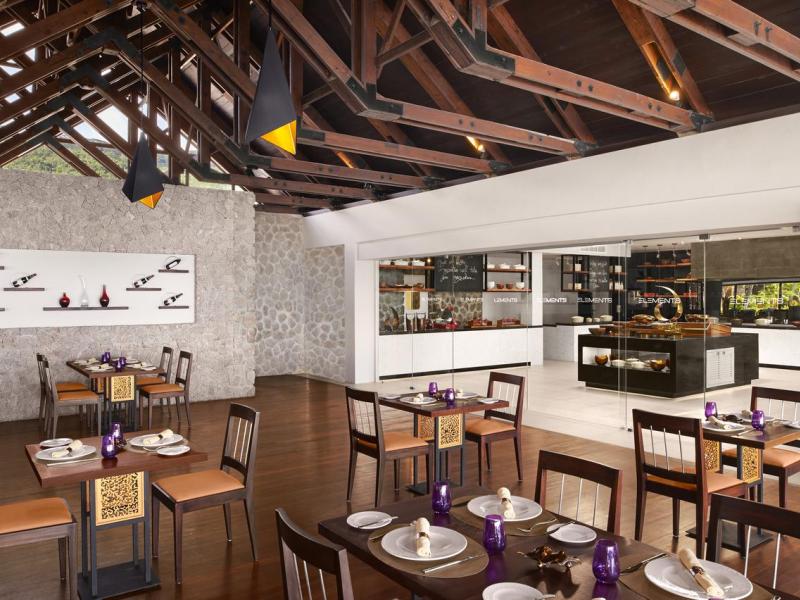 AVANI Seychelles Barbarons Resort & Spa