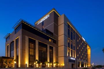 Отель Le Meridien Dubai Hotel & Conference Centre ОАЭ, Дейра, фото 1