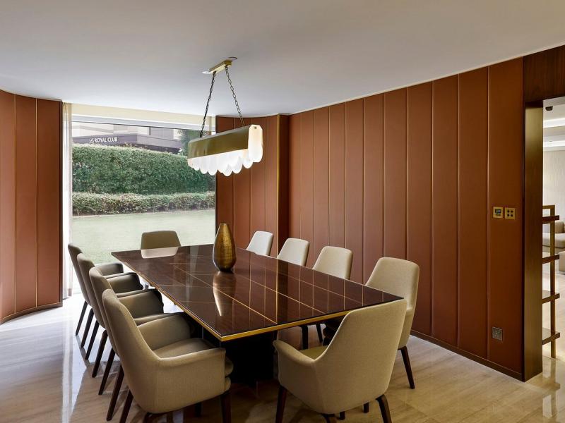 Le Meridien Dubai Hotel & Conference Centre