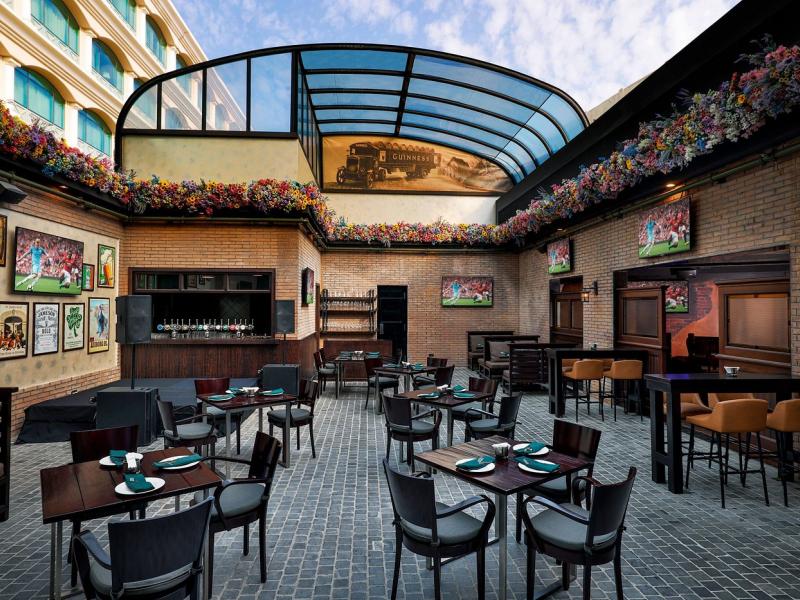 Le Meridien Dubai Hotel & Conference Centre