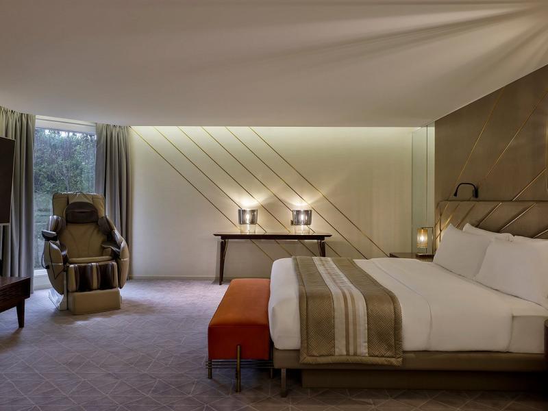 Le Meridien Dubai Hotel & Conference Centre