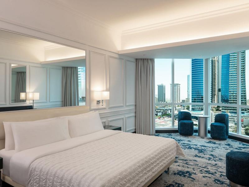 Le Meridien Mina Seyahi Beach Resort & Waterpark 