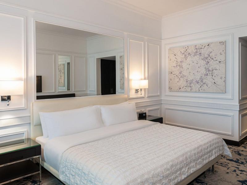 Le Meridien Mina Seyahi Beach Resort & Waterpark 