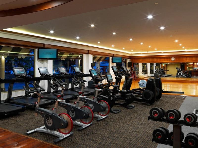 Le Meridien Phuket Beach Resort