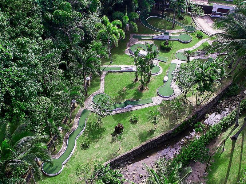 Le Meridien Phuket Beach Resort