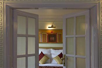 Sheraton Grand Pune Bund Garden Hotel
