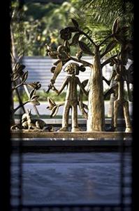 Le Meridien Shimei Bay Beach Resort & Spa