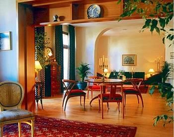 Le Palace Art Hotel