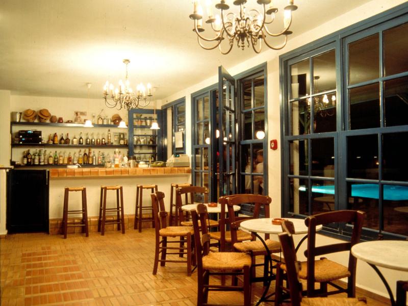 Angelos Village Hotel