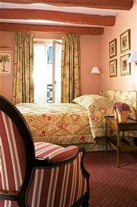 Le Relais Montmartre