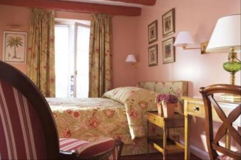 Le Relais Montmartre