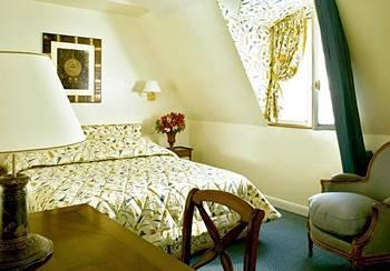 Le Relais Montmartre