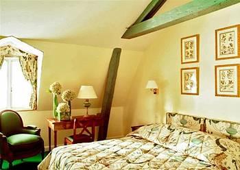 Le Relais Montmartre